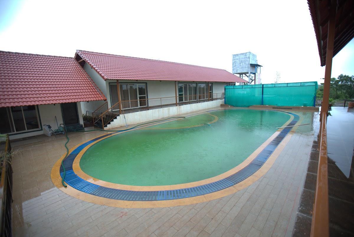 Break The Routine Hotel Murbad Exterior photo